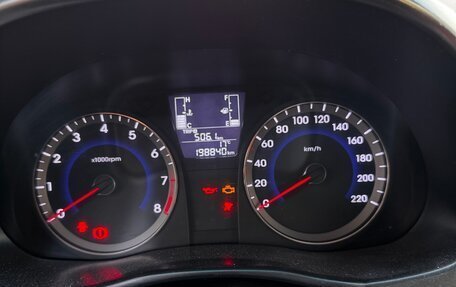 Hyundai Solaris II рестайлинг, 2015 год, 500 000 рублей, 3 фотография