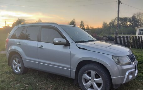 Suzuki Grand Vitara, 2010 год, 900 000 рублей, 3 фотография