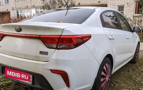 KIA Rio IV, 2018 год, 1 200 000 рублей, 2 фотография