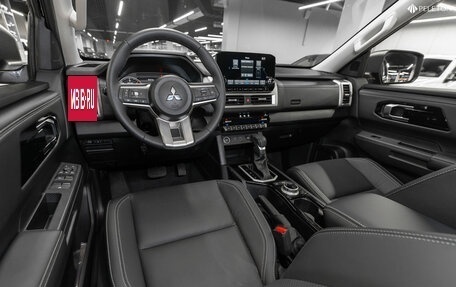 Mitsubishi L200, 2024 год, 5 250 000 рублей, 7 фотография