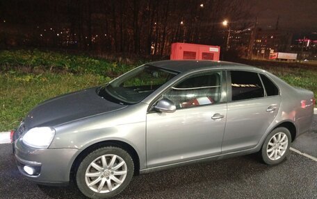 Volkswagen Jetta VI, 2010 год, 750 000 рублей, 2 фотография