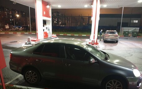 Volkswagen Jetta VI, 2010 год, 750 000 рублей, 4 фотография