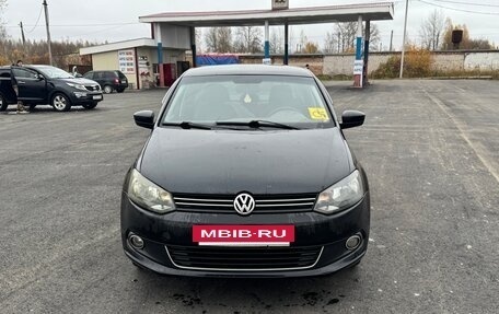 Volkswagen Polo VI (EU Market), 2011 год, 717 000 рублей, 2 фотография