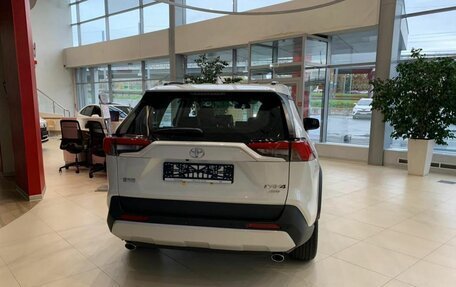 Toyota RAV4, 2025 год, 4 490 000 рублей, 6 фотография