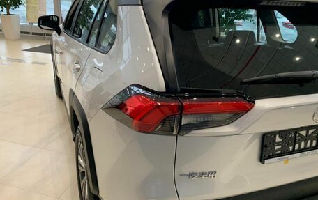 Toyota RAV4, 2025 год, 4 490 000 рублей, 7 фотография