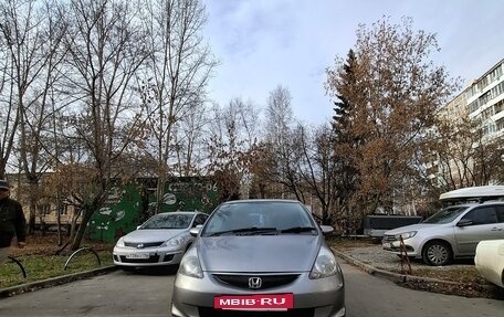 Honda Fit III, 2005 год, 500 000 рублей, 3 фотография