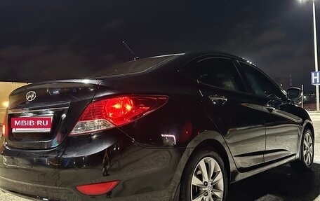 Hyundai Solaris II рестайлинг, 2011 год, 700 000 рублей, 5 фотография