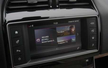 Jaguar XE I рестайлинг, 2016 год, 1 879 000 рублей, 15 фотография