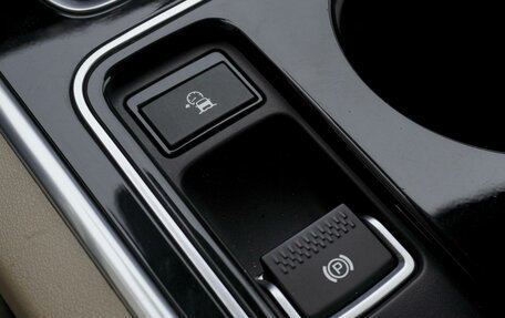 Jaguar XE I рестайлинг, 2016 год, 1 879 000 рублей, 19 фотография