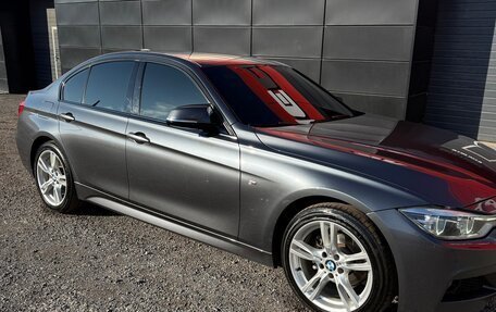 BMW 3 серия, 2015 год, 1 900 000 рублей, 3 фотография