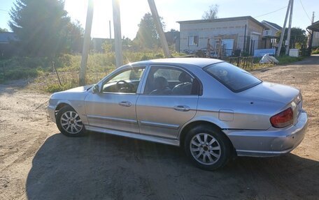 Hyundai Sonata IV рестайлинг, 2004 год, 260 000 рублей, 2 фотография
