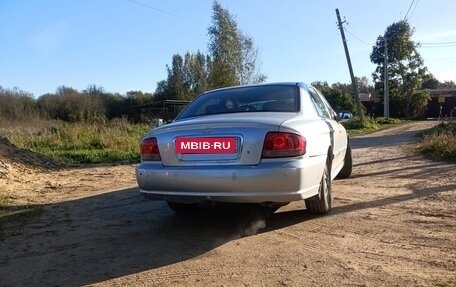 Hyundai Sonata IV рестайлинг, 2004 год, 260 000 рублей, 3 фотография