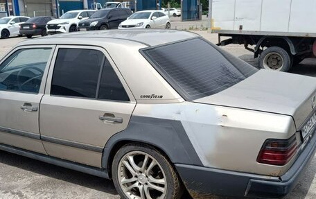 Mercedes-Benz W124, 1986 год, 110 000 рублей, 2 фотография