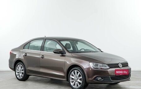 Volkswagen Jetta VI, 2013 год, 1 098 542 рублей, 1 фотография