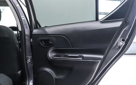 Toyota Aqua I, 2019 год, 1 200 000 рублей, 20 фотография