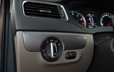 Volkswagen Jetta VI, 2013 год, 1 098 542 рублей, 15 фотография