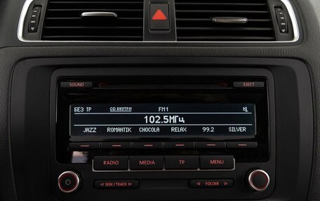 Volkswagen Jetta VI, 2013 год, 1 098 542 рублей, 16 фотография