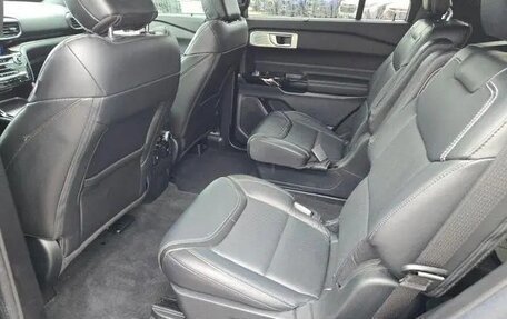 Ford Explorer VI, 2022 год, 4 100 000 рублей, 9 фотография