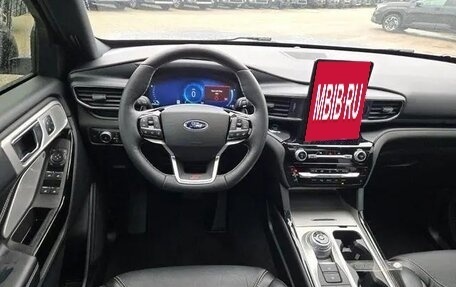 Ford Explorer VI, 2022 год, 4 100 000 рублей, 12 фотография