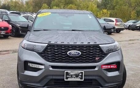 Ford Explorer VI, 2022 год, 4 100 000 рублей, 2 фотография