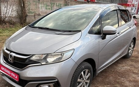 Honda Fit III, 2018 год, 1 390 000 рублей, 13 фотография