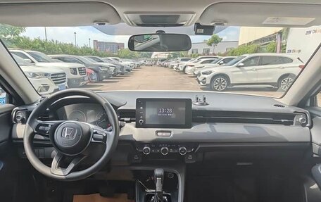 Honda Vezel, 2023 год, 1 779 000 рублей, 12 фотография