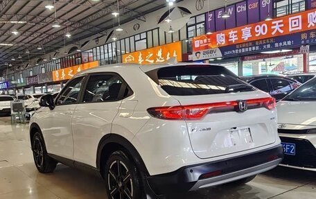 Honda Vezel, 2023 год, 1 779 000 рублей, 5 фотография