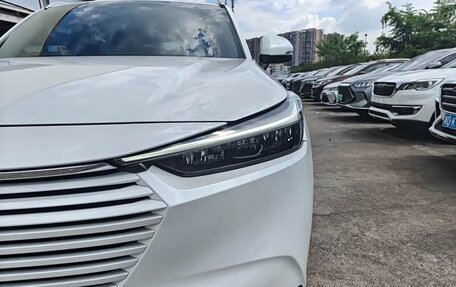 Honda Vezel, 2023 год, 1 779 000 рублей, 9 фотография