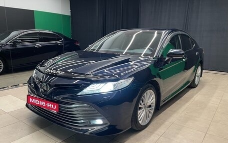 Toyota Camry, 2018 год, 2 500 000 рублей, 4 фотография