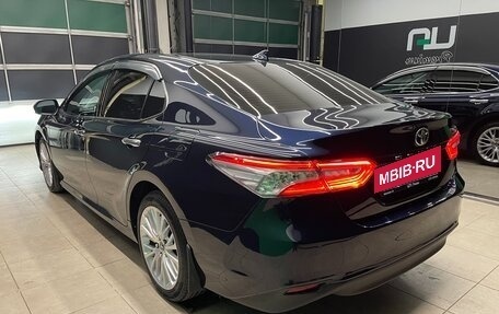 Toyota Camry, 2018 год, 2 500 000 рублей, 5 фотография