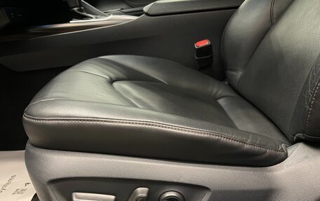 Toyota Camry, 2018 год, 2 500 000 рублей, 16 фотография