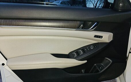 Honda Accord IX рестайлинг, 2020 год, 2 850 000 рублей, 18 фотография