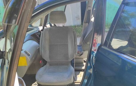 Toyota Nadia, 2001 год, 355 000 рублей, 2 фотография