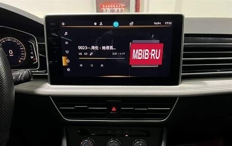 Volkswagen Tiguan II, 2022 год, 2 384 000 рублей, 9 фотография