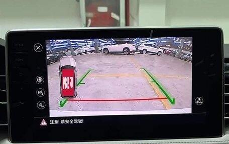 Volkswagen Tiguan II, 2022 год, 2 384 000 рублей, 7 фотография