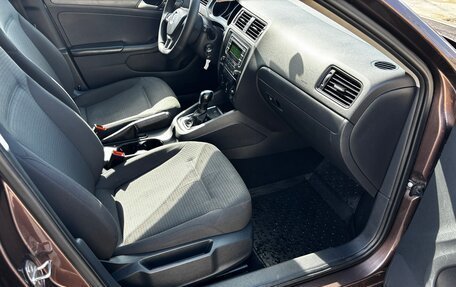 Volkswagen Jetta VI, 2015 год, 1 035 000 рублей, 14 фотография