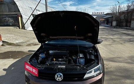 Volkswagen Jetta VI, 2015 год, 1 035 000 рублей, 25 фотография