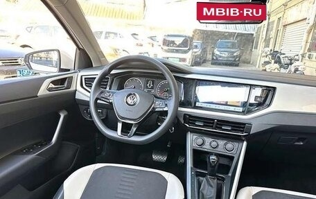 Volkswagen Polo, 2021 год, 1 200 000 рублей, 12 фотография