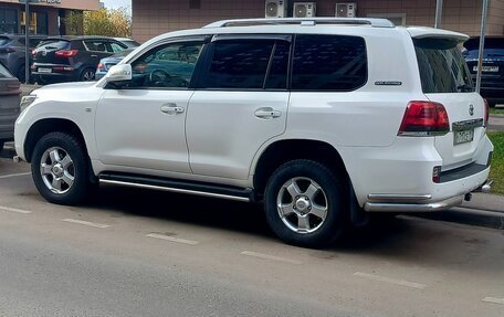 Toyota Land Cruiser 200, 2011 год, 2 700 000 рублей, 3 фотография