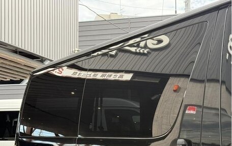 Toyota HiAce H200, 2022 год, 3 750 000 рублей, 12 фотография