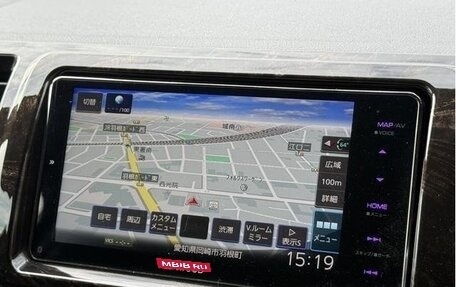 Toyota HiAce H200, 2022 год, 3 750 000 рублей, 16 фотография