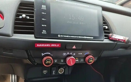 Honda Fit, 2021 год, 1 230 000 рублей, 14 фотография