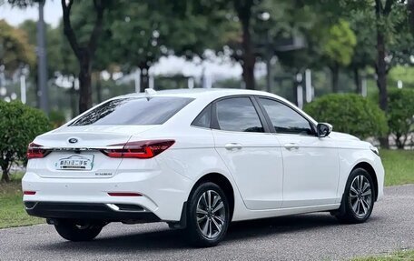 Ford Escort, 2021 год, 1 420 007 рублей, 6 фотография
