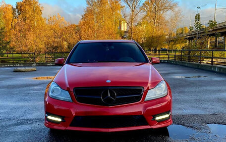 Mercedes-Benz C-Класс, 2013 год, 2 100 000 рублей, 1 фотография