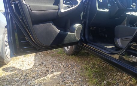 Toyota RAV4, 2011 год, 1 350 000 рублей, 6 фотография