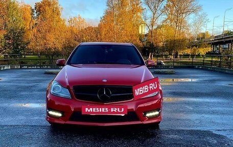 Mercedes-Benz C-Класс, 2013 год, 2 100 000 рублей, 2 фотография