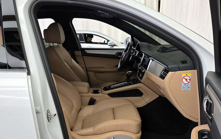 Porsche Macan I рестайлинг, 2022 год, 6 400 000 рублей, 11 фотография