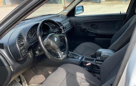 BMW 3 серия, 1994 год, 410 000 рублей, 8 фотография