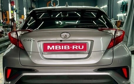 Toyota C-HR I рестайлинг, 2017 год, 1 750 000 рублей, 3 фотография