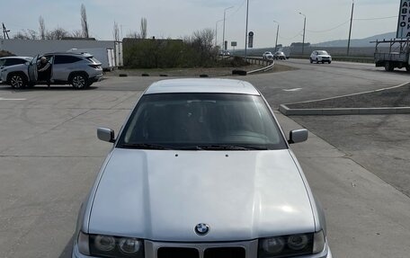 BMW 3 серия, 1994 год, 410 000 рублей, 4 фотография